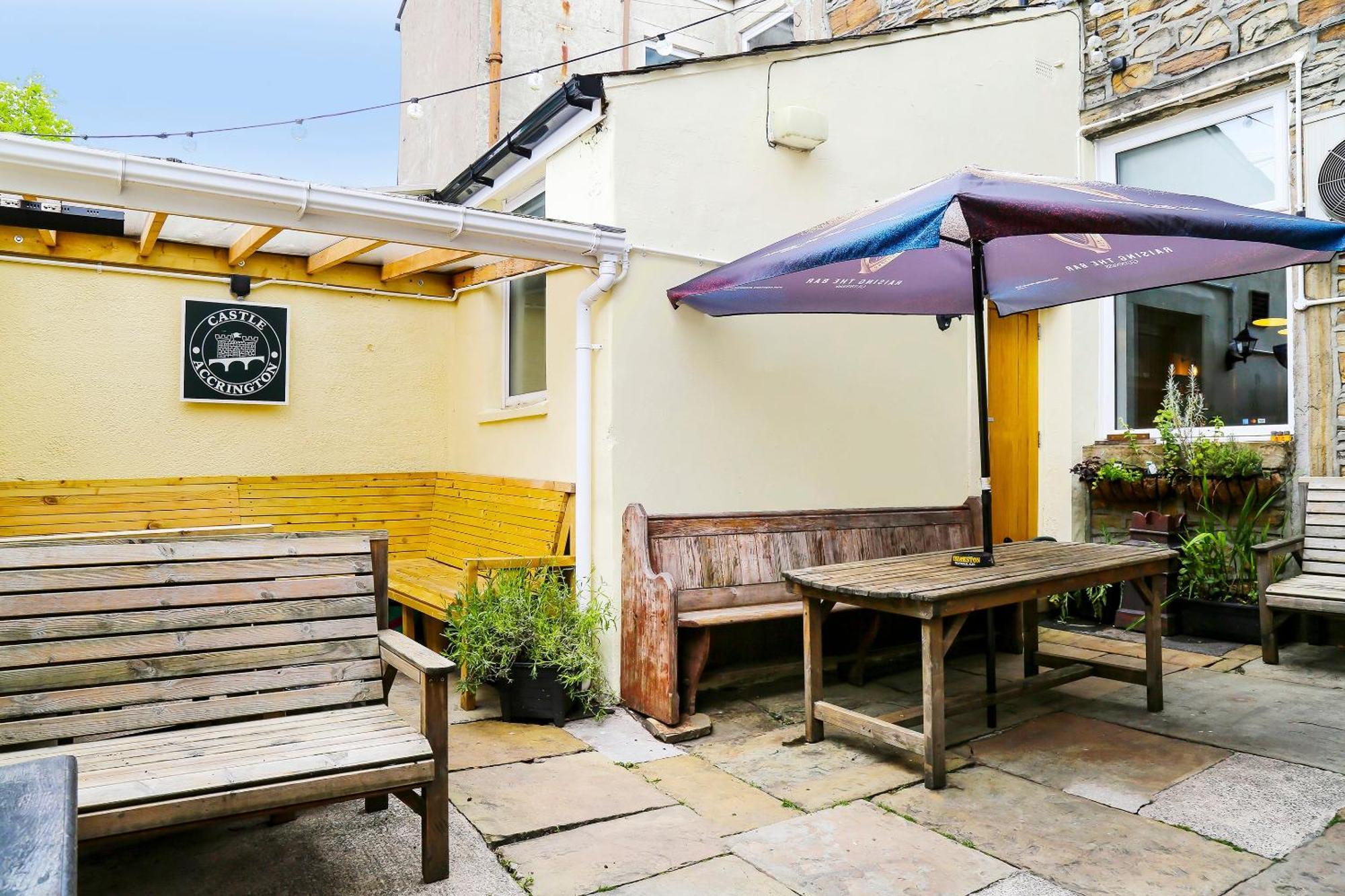 Oyo Castle Hotel, Accrington Dış mekan fotoğraf